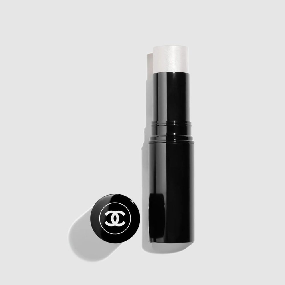 CHANEL BAUME ESSENTIEL in Perlescent w/ Free N°1 de Chanel Sample